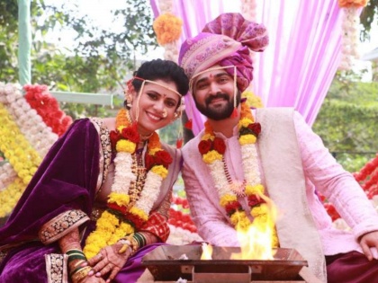 The post-wedding look of 'Aai Kuthe Kay Karte' fame Anagha came to the fore, the photo went viral | 'आई कुठे काय करते'मधील अनघाचा लग्नानंतरचा लूक आला समोर, फोटो झाला व्हायरल