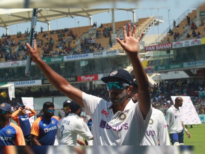 IND vs ENG: R Ashwin will miss the unique record of scoring century and taking 10-wicket haul in same Test | IND vs ENG, R Ashwin: भारतानं ऐतिहासिक विजय मिळवला, पण आर अश्विन मोठ्या पराक्रमाला मुकला!
