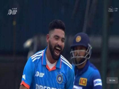 asia cup 2023 ind vs sl live updates in marathi Mohammad Siraj took 4 wickets in a single over while Jasprit Bumrah took 1 wicket, Sri Lanka lost 4 wickets for 8 runs | मोठी बातमी! सिराजने एकाच षटकात घेतले ४ विकेट; बुमराहही चमकला, १२ धावांवर श्रीलंकेचे ५ गडी बाद