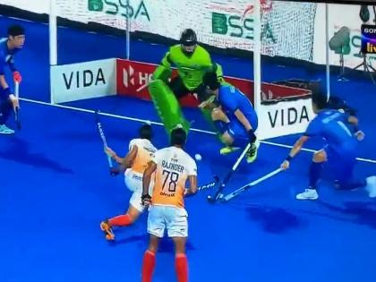Asia Cup Hockey Final: India defeats South Korea 4-1 to become champions for the fourth time; Qualifies for World Cup... | आशिया कप: ४-१ ने दक्षिण कोरियाला नमवून भारत बनला चौथ्यांदा चॅम्पिअन; वर्ल्डकपसाठी झाला क्वालिफाय... Asia Cup Hockey Final: India defeats South Korea 4-1 to become champions for the fourth time; Qualifies for World Cup... | आशिया कप: ४-१ ने दक्षिण कोरियाला नमवून भारत बनला चौथ्यांदा चॅम्पिअन; वर्ल्डकपसाठी झाला क्वालिफाय...