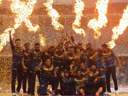 Asia Cup 2022 Final Sri Lanka beat Pakistan : Country is in Economic Crisis, lost the hosting rights in SL just before the tournament, but nothing stopped Sri Lankan from conquering Asia | सोन्याच्या लंकेची आर्थिक विवंचनेत सापडलेली माणसं! आशिया चषक विजयाने दाखवला आशेचा किरण