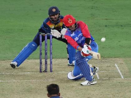 Asia Cup 2022, SL vs AFG :  Rahmanullah Gurbaz scored 40 in 18 balls, Afghanistan chase down 106 runs from just 10.1 overs against Sri Lanka | Asia Cup 2022, SL vs AFG : अफगाणिस्तानने १०.१ षटकांत सामना जिंकला; श्रीलंकेच्या गोलंदाजांना धु धु धुतला, चौकार-षटकारांचा पाऊस पाडला!