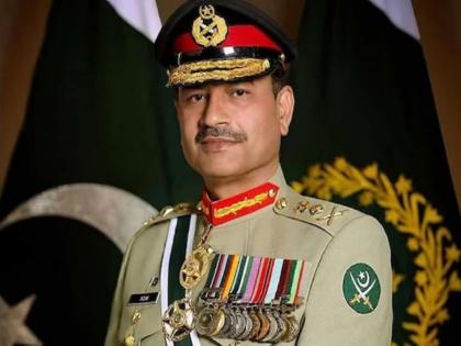Pakistan Army Chief Asim Munir promoted; Shahbaz government made him Field Marshal | पाकिस्तानी लष्करप्रमुख असीम मुनीरचे प्रमोशन; पराभूत जनरलला सरकारने बनवले 'फील्ड मार्शल' Pakistan Army Chief Asim Munir promoted; Shahbaz government made him Field Marshal | पाकिस्तानी लष्करप्रमुख असीम मुनीरचे प्रमोशन; पराभूत जनरलला सरकारने बनवले 'फील्ड मार्शल'