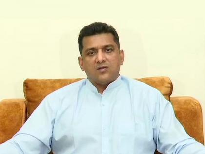 माझे नाव दोन मतदार याद्यांत असणे ही निवडणूक आयोगाची चूक- आमदार अस्लम शेख - Marathi News | It is the Election Commission's mistake that my name is in two voter lists MLA Aslam Sheikh | Latest News at Lokmat.com