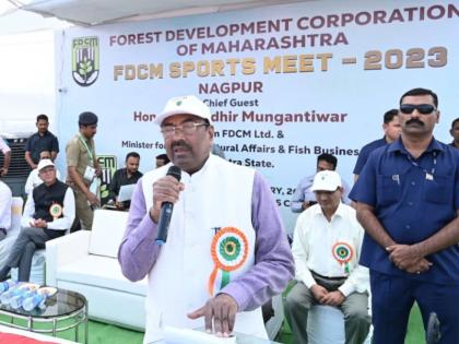 FIDC will be started on the lines of MIDC; Announcement by Minister Sudhir Mungantiwar | एमआयडीसीच्या धर्तीवर एफआयडीसी सुरू होणार; सुधीर मुनगंटीवार यांची घोषणा