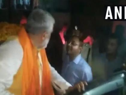 Union Minister Ashwini Kumar Choubey misbehaves with SDM KK Upadhyay in Buxar | ताफ्यात जास्त वाहने असल्याने अधिकाऱ्याने हटकले, मोदींचे मंत्री भडकले