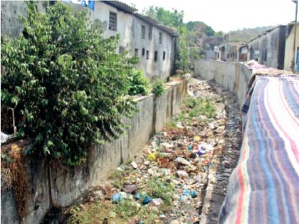 Illegal constructions took place in streams, gullies, creeks; Revealed during the inspection tour | ओढे, नाले, खाड्यांमध्ये झाली बेकायदा बांधकामे; पाहणी दौऱ्यात उघड 