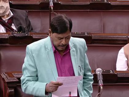 Rajya Sabha Rpi Mp Ramdas Athawale Took Dig On Congress | ...म्हणून मी काँग्रेसची साथ सोडली! आठवले राज्यसभेत स्पष्टच बोलले; संपूर्ण सभागृह खो खो हसले