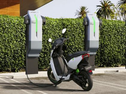 Ather Energy is essentially offering a 2 years extended warranty on the 450x electric scooter for free | Ather 450X इलेक्ट्रिक स्कूटरवर फक्त 1 रुपयात मिळतेय 'ही' खास ऑफर!