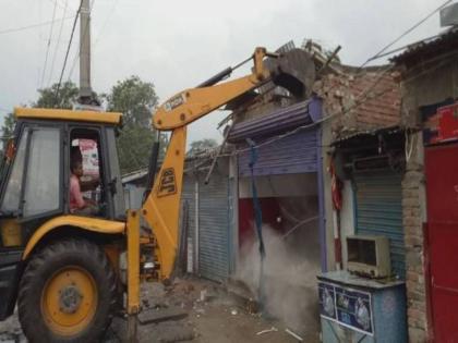 Municipal arbitrariness in the name of encroachment Allegation of Pune City Small Businessmen, Galeholders, Tenants Federation | अतिक्रमणाच्या नावाखाली महापालिकेची मनमानी; पुणे शहर छोटे व्यावसायिक, गाळेधारक, भाडेकरू महासंघाचा आरोप