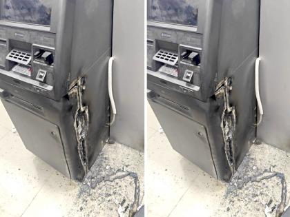 Robbery attempt at SBI ATM in Sillod; Cash worth Rs 1.5 lakh burnt | चोरट्यांनी एटीएम फोडण्याचा प्रयत्न केला, पण झाले भलतेच; दीड लाखांची रोकड जळून खाक Robbery attempt at SBI ATM in Sillod; Cash worth Rs 1.5 lakh burnt | चोरट्यांनी एटीएम फोडण्याचा प्रयत्न केला, पण झाले भलतेच; दीड लाखांची रोकड जळून खाक