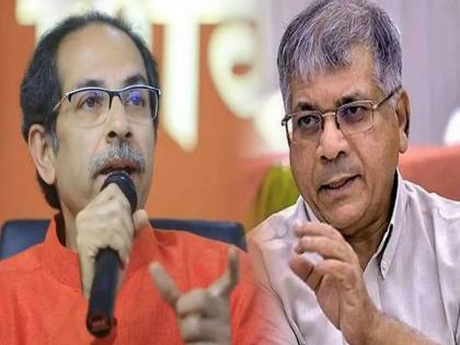 Uddhav Thackeray to speak on Maratha-OBC reservation, Prakash Ambedkar | उद्धव ठाकरेंनी भावी पंतप्रधान, भावी मुख्यमंत्री व्हावं, पण...; प्रकाश आंबेडकरांचा टोला