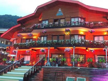 200 कोटीच्या लग्नाची शान न्यारी, सेलिब्रिटींसह लावली सर्वांनीच हजेरी