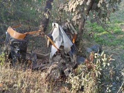 Chhattisgarh Accident : Truck hit to Auto in Kanker, Chhattisgarh; 7 school children died | धक्कादायक! शाळेच्या ऑटोला ट्रकची जोरदार धडक, भीषण अपघातात 7 मुलांचा मृत्यू