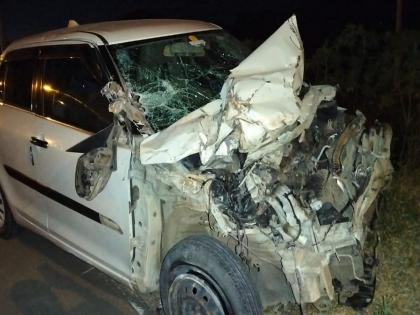 Truck-car accident on Ausa-Tuljapur highway; one injured | औसा-तुळजापूर महामार्गावर ट्रक-कारचा अपघात; एक जखमी