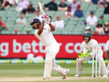 IND vs AUS 3rd Test: Mayank Agrawal miss record by 8 runs | IND vs AUS 3rd Test : वाह रे पठ्ठया, मयांकने निवड सार्थ ठरवली, पण 8 धावानं विक्रम हुकला!