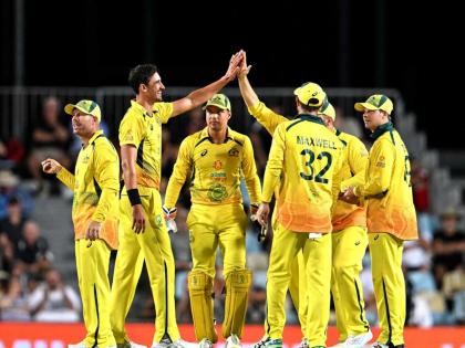 IND vs AUS T20I : Mitchell Starc, Mitchell Marsh and Marcus Stoinis have been ruled out of the T20i series against India due to minor injuries. Ellis, Sams and Sean Abbott replace them | IND vs AUS T20I : ऑस्ट्रेलियन संघात मोठी घडामोड; भारत दौऱ्यावर येण्यापूर्वीच तीन स्टार खेळाडूंची माघार, जाणून घ्या कारण 