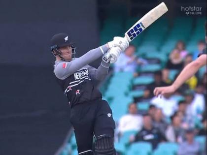 T20 World Cup, AUS vs NZ Live : A quality innings from Finn Allen ends, 42 in just 16 balls with 5 fours and 3 sixes, Video  | T20 World Cup, AUS vs NZ Live : ६,६,६,४,४,४,४,४! २३ वर्षीय Finn Allenने ऑस्ट्रेलियाला झोडले; २६२च्या स्ट्राईक रेटने धावा, Video 