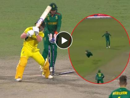 ICC ODI World Cup AUS vs SA Semi Final Live :UNBELIEABLE, Rassie van der Dussen take great diving catches in the covers to remove Mitchell Marsh, Video  | डेव्हिड वॉर्नरचा त्रिफळा अन् रॅसी व्हॅन डेर ड्युसेनचा अविश्वसनीय झेल; ऑसींचा होतोय का खेळ?