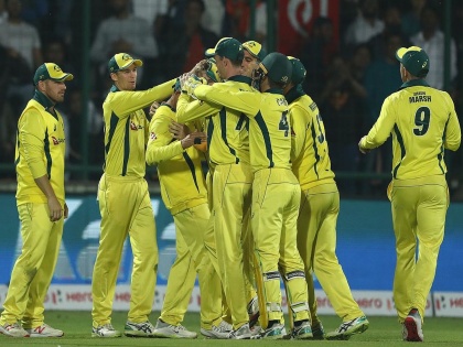 India vs Australia 5th ODI : After 10 year Australia won one day series in India against India  | India vs Australia 5th ODI : ऑस्ट्रेलियाने दहा वर्षांनंतर भारताला वन डे मालिकेत नमवले