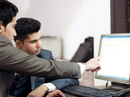 22 lakh IT professionals to leave jobs in India, what is the reason? | २२ लाख आयटी प्रोफेशनल नोकऱ्या सोडणार; भारतात इंडस्ट्रीला घरघर, कारण काय?