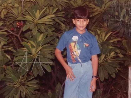 this south indian actor childhood photo going viral on internet | चॅलेंज! फोटोत खिशात हात ठेवून उभा असलेला हा चिमुकला आज सिनेसृष्टीवर करतोय राज्य, ओळखा पाहू कोण आहे तो ?