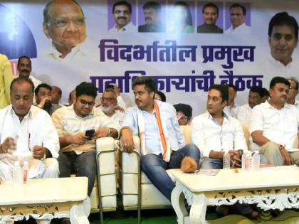 mla rohit pawar attacks NCP mp praful patel | "ज्यांना केंद्रात जबाबदारी दिली त्यांनी साहेबांचे विचार लोकांपर्यंत पोहोचविले नाही"