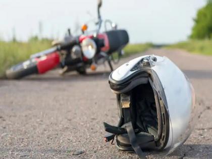 Drive a little slower during rainy season; Bike rider dies after being found under 'PMP' bus | पावसाळ्यात थोडं सावकाश चालवा; ‘पीएमपी’ बसखाली सापडून दुचाकीस्वाराचा मृत्यू