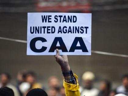 Uttar Pradesh agitation on CAA: 6 killed, 12 injured; Violence in Delhi too | CAA Protest: उत्तर प्रदेशात आंदोलनाचा भडका, ६ ठार, १२ जखमी; दिल्लीतही हिंसा