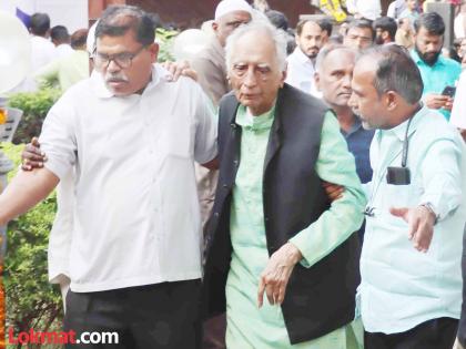 Baba Adhav passes away : सारथ्य करणाऱ्या ‘अर्जुना’लाही वाटते आज पंढरी पाेरकी झाली..!