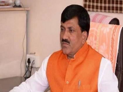 Don't Challenge us, income tax dept will raid on you; BJP MLA Babanrao Lonikar threatens mahavitaran engineer over pending electricity bill | नादी लागू नका, आयकरची धाड टाकू;थकीत वीजबिलावरून भाजप आमदाराची अभियंत्याला धमकी