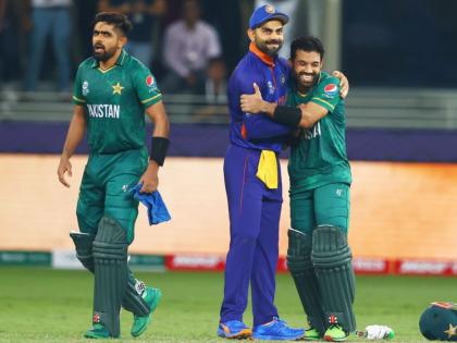 Defeating India at T20 World Cup was best moment of the year: Pakistan skipper Babar Azam | ट्वेंटी-२० वर्ल्ड कपमधील भारताचा पराभव हा २०२१मधील सर्वोत्तम क्षण; पाकिस्तानी कर्णधार बाबर आजमनं चोळले जखमेवर मीठ