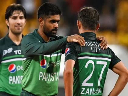 The captain is scared, what to expect from the team? Former Pakistani cricketers criticize Babar Azam | कर्णधार घाबरलाय, संघाकडून काय अपेक्षा ठेवणार? पाकच्या माजी क्रिकेटपटूंची बाबर आझमवर टीका