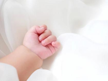 Bail denied to mother who killed 3-month-old baby girl | पोटच्या ३ महिन्यांच्या मुलीचा खून करणाऱ्या आईचा जामीन फेटाळला