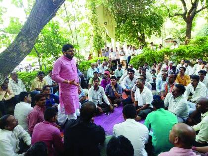 Various political parties support'ST employees' strike | विविध राजकीय पक्षांचा एसटी कर्मचारी संपास पाठींबा