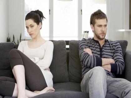 These bad habits of partner that might never change | Relationship Advice: पार्टनरच्या 'या' वाईट सवयी कधी बदलू शकत नाहीत!