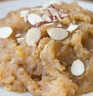 बदामाचा हलवा करण्याची सोपी पद्धत, ‘असा’ शाही हलवा गणपतीच्या प्रसादासाठी हवाच! आवडेल सर्वांनाच..