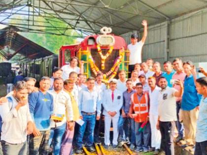 Matheran's 'Maharani' back on track after five months, Minitrain service starts after monsoon | पाच महिन्यानंतर माथेरानची ‘महाराणी’ ऐटीत पुन्हा रूळावर, पावसाळ्यानंतर मिनिट्रेन सेवा सुरू