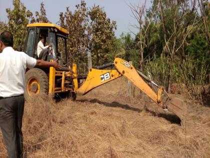 Over 100 million ha worth of space was lost; Action on the build-up of 55 acres of government land-building | 100 कोटीहुन अधिक किमतीची जागा हडपण्याचा डाव उधळला; 55 एकर सरकारी जागा हडपणा-या बिल्डरावर कारवाई