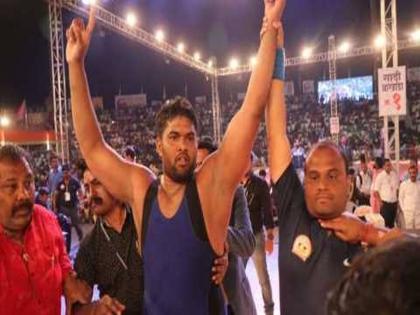 Maharashtra Kesari Wrestling: Defending champion Bala rafik shaikh loss | महाराष्ट्र केसरी कुस्ती : गतविजेता बालारफिक शेख चितपट