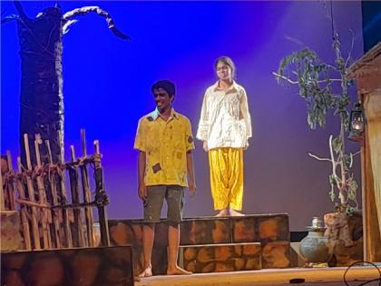 Peacock Uladana Mor from Ratnagiri in State Children Drama Competition first | राज्य बालनाट्य स्पर्धेत रत्नागिरीतील 'राखेतून उडाला मोर' प्रथम 