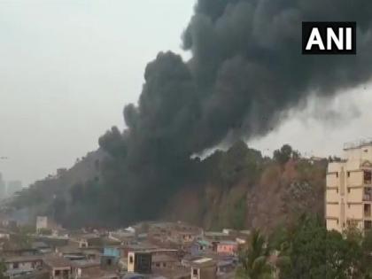 Fire fighting operations underway at the factory in Ghatkopar, Mumbai | मुंबईतील बांबू गल्लीला भीषण आग, परिसरात धुराचे प्रचंड लोट