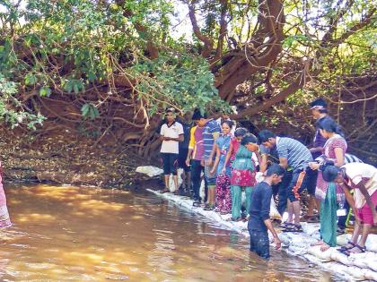 Children's unique efforts to get water and stop drought.. | ‘पाणी’दार मुलं!