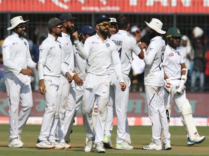 India vs Bangladesh, 1st Test: Bangladesh team all out in 150 runs in the first innings; Indian fast bowlers take 7 wickets | India vs Bangladesh, 1st Test: टीम इंडियाच्या जलदगती गोलंदाजांचा भेदक मारा; बांगलादेशची शरणागती
