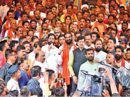 I am an ordinary Shiv Sena worker will ramain same said chief minister Eknath Shinde santosh bangar mumbai | मी सामान्य शिवसैनिक, मुख्यमंत्रिपद कधीही माझ्या डोक्यात जाणार नाही : एकनाथ शिंदे