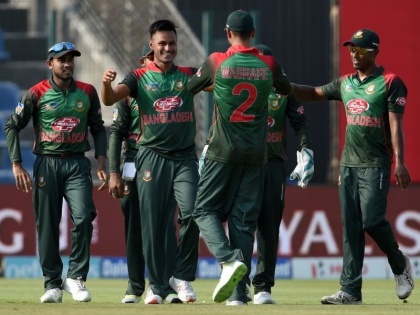 Asia Cup 2018: Bangladesh Add Soumya Sarkar, Imrul Kayes To Struggling Asia Cup Squad | Asia Cup 2018 : बांगलादेशच्या संघात बदल, आव्हान टिकवण्यासाठी दोन नवे भिडू