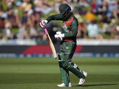 Bangladesh captain Tamim Iqbal has been ruled out of the team due to a back injury ahead of the ODI series against India | IND vs BAN: भारताविरूद्धच्या मालिकेपूर्वी बांगलादेशला मोठा झटका; कर्णधारच झाला संघाबाहेर 