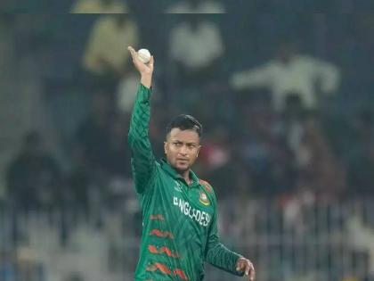 Bangladesh cricketer and captain Shakib Al Hasan makes debut in politics, read here details  | Bangladesh Politics : बांगलादेशचा क्रिकेटपटू शाकिबची राजकारणात एन्ट्री; लवकरच निवडणुकीच्या मैदानात