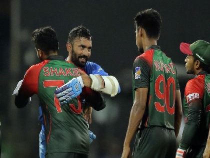 Nidahas Trophy 2018 -India vs Bangladesh, Nidahas Trophy Final in Colombo - The eight of them killed Bangladesh | त्या आठ चेंडूनी बांगलादेशचा घात केला.....
