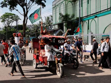 Bangladesh : 500 Prisoners Freed From Sherpur District Jail In Bangladesh Amid Military Take Over | बांगलादेशातील ५०० कैदी कारागृहातून पळाले; दहशतवाद्यांचाही समावेश, भारतीय लष्कर अलर्ट मोडवर 